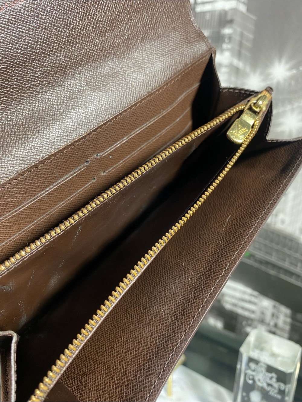 Authentic Louis Vuitton Damier Long Sarah Wallet - Picture 12 of 16
